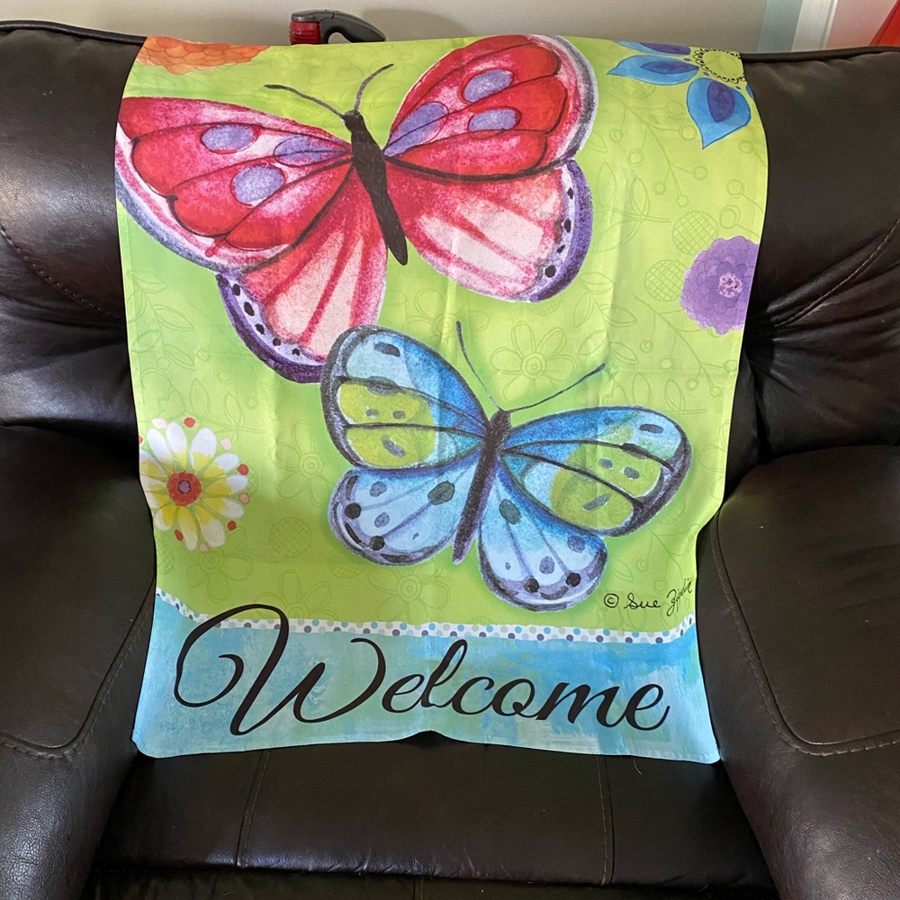 Two Large Yard Flags 39 x 28 Sue Zipken